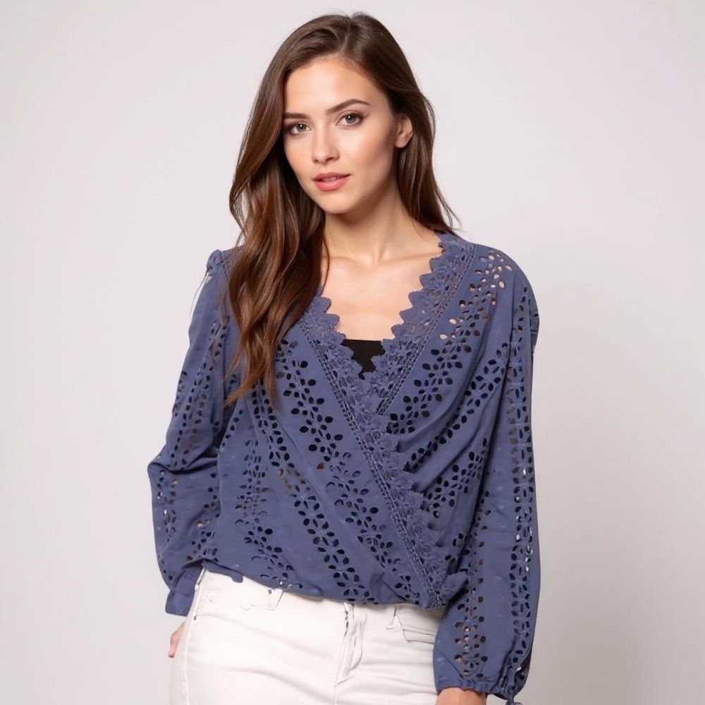 Bardot Long Sleeve Twisted eyelet details Lace up Top in blue Size 4